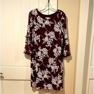 STUDIO ONE NWT Size 16 Dress Wine/Ivy Bell Sleeves  Bow Tie Detail - Lined Midi